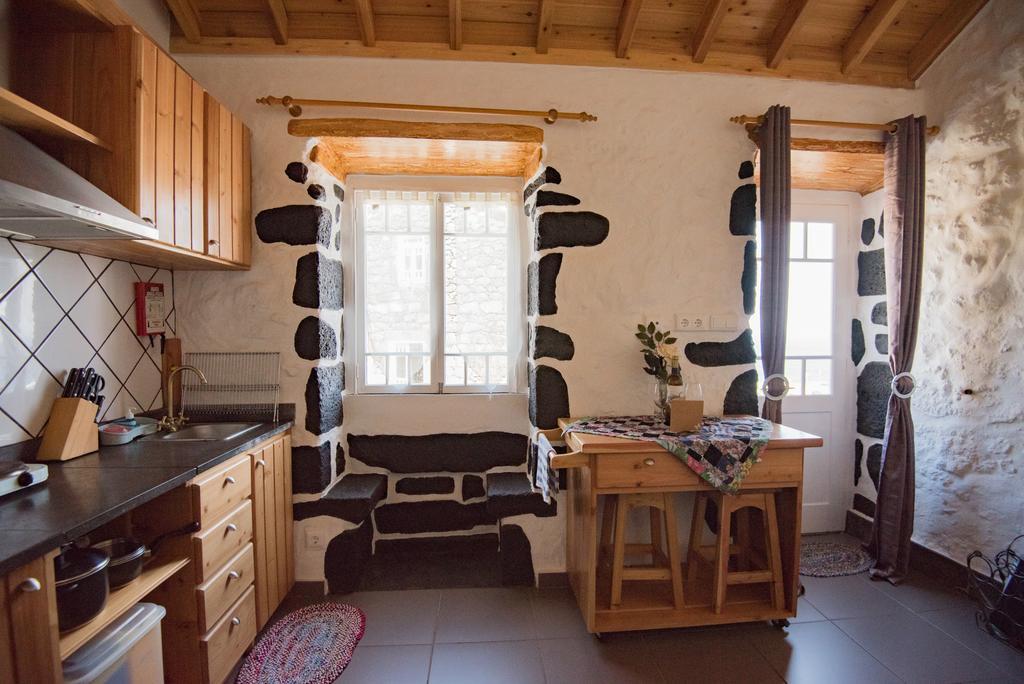Stone Dreams - Namoradeira Calheta de Nesquim Buitenkant foto